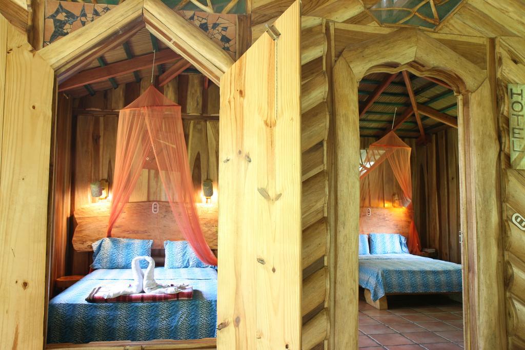 Hotel La Costa De Papito Puerto Viejo de Talamanca Екстер'єр фото
