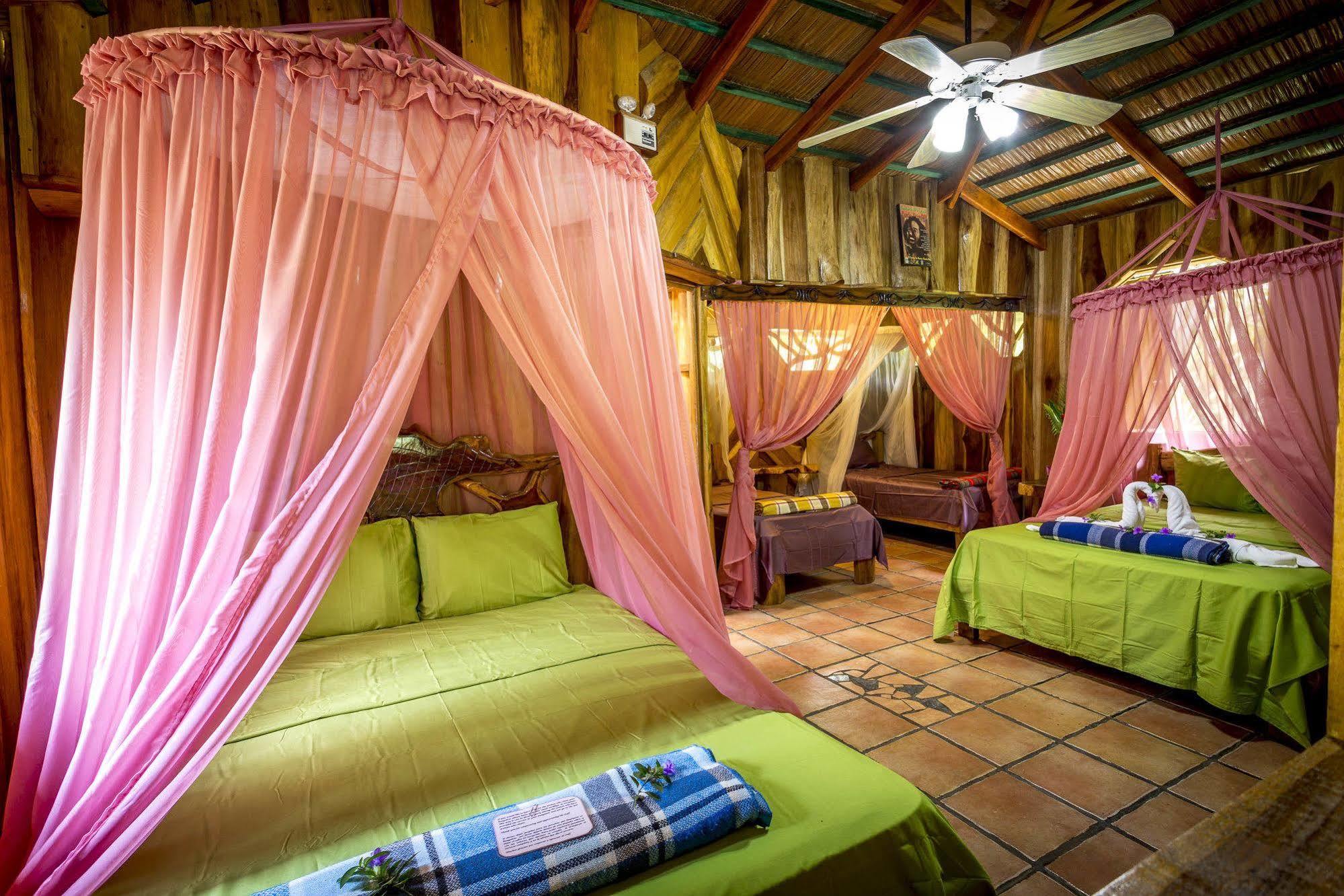 Hotel La Costa De Papito Puerto Viejo de Talamanca Екстер'єр фото