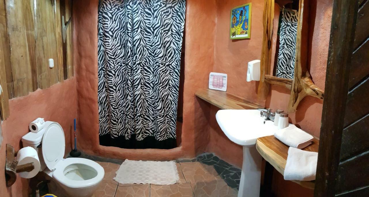 Hotel La Costa De Papito Puerto Viejo de Talamanca Екстер'єр фото
